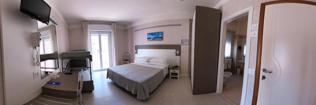 Hotel Record Ричоне Екстериор снимка
